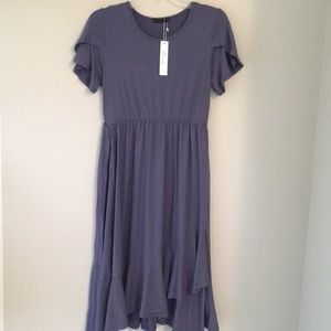 🦋Flowing midi dress☂️